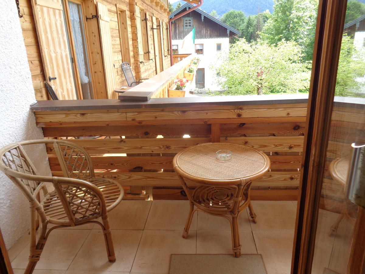 Gaestehaus Eschenhof ไรท์อิมวิงเคอ ภายนอก รูปภาพ