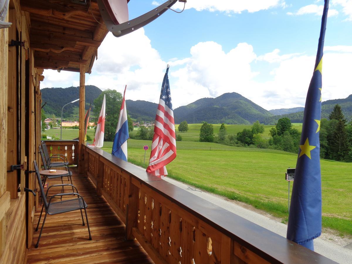 Gaestehaus Eschenhof ไรท์อิมวิงเคอ ภายนอก รูปภาพ