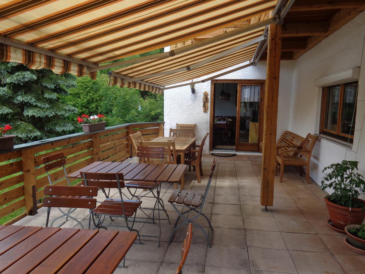 Gaestehaus Eschenhof ไรท์อิมวิงเคอ ภายนอก รูปภาพ